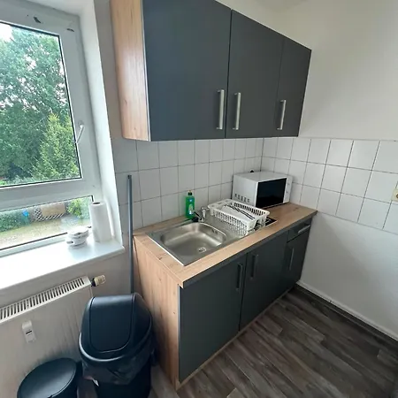 Ferien- Und Monteurwohnung Naehe Leuna, Halle, Merseburg Und Geiseltalsee דירה Braunsbedra