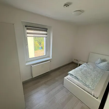 Ferien- Und Monteurwohnung Naehe Leuna, Halle, Merseburg Und Geiseltalsee Braunsbedra